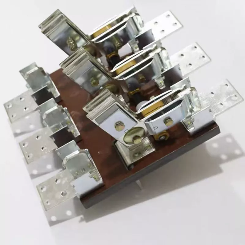 Low Voltage Knife Switch